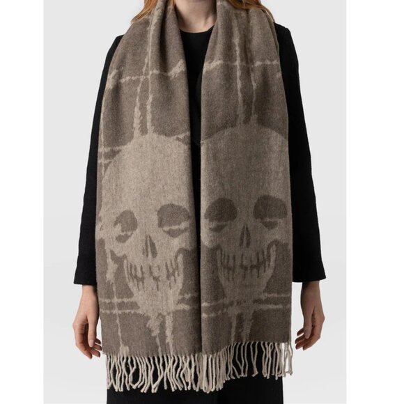 NWT Saint + Sofia Sutton Skull Scarf Beige Wool Blend - Picture 10 of 10